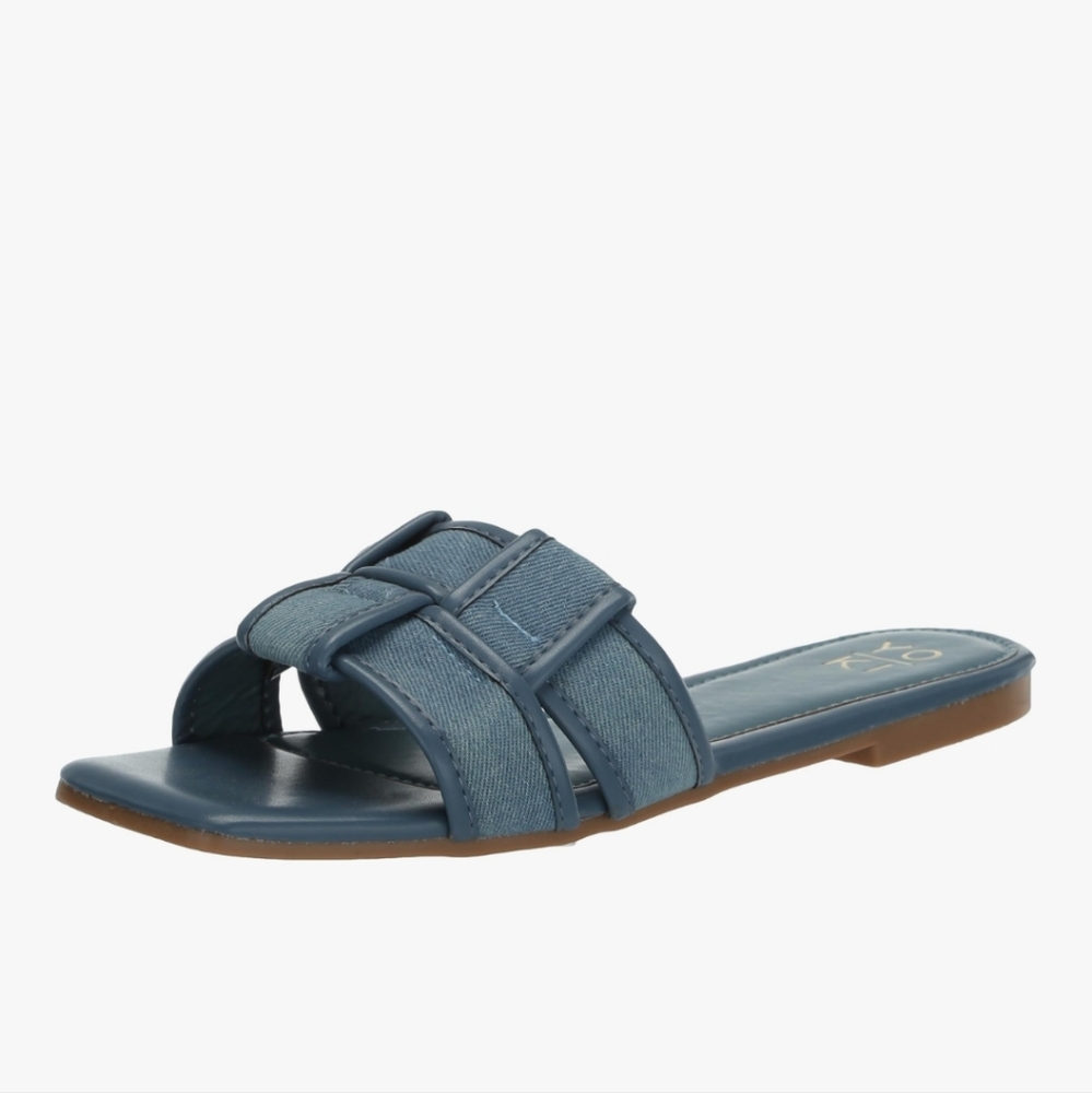 Yoki NWT Essie Flat Slip On Sandal in Denim